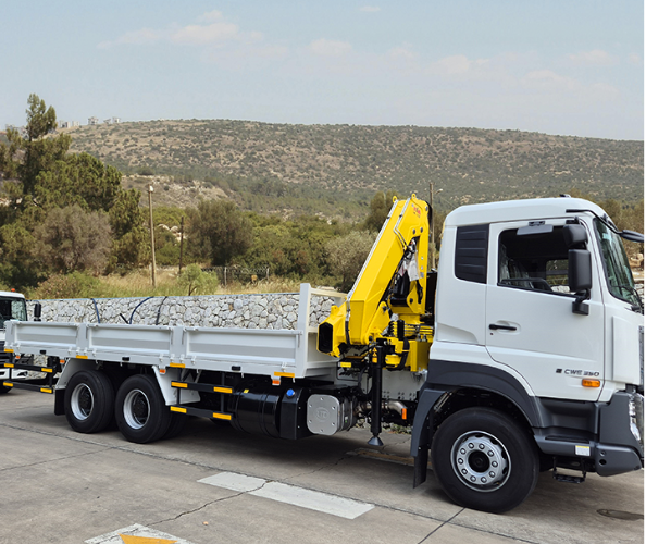 Transquip crane truck