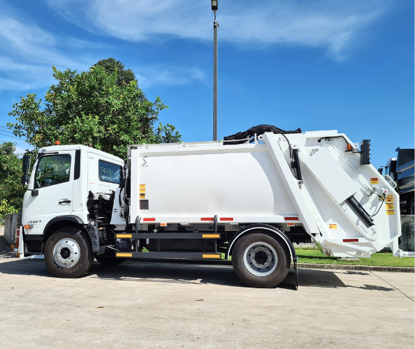 Transquip waste compactor